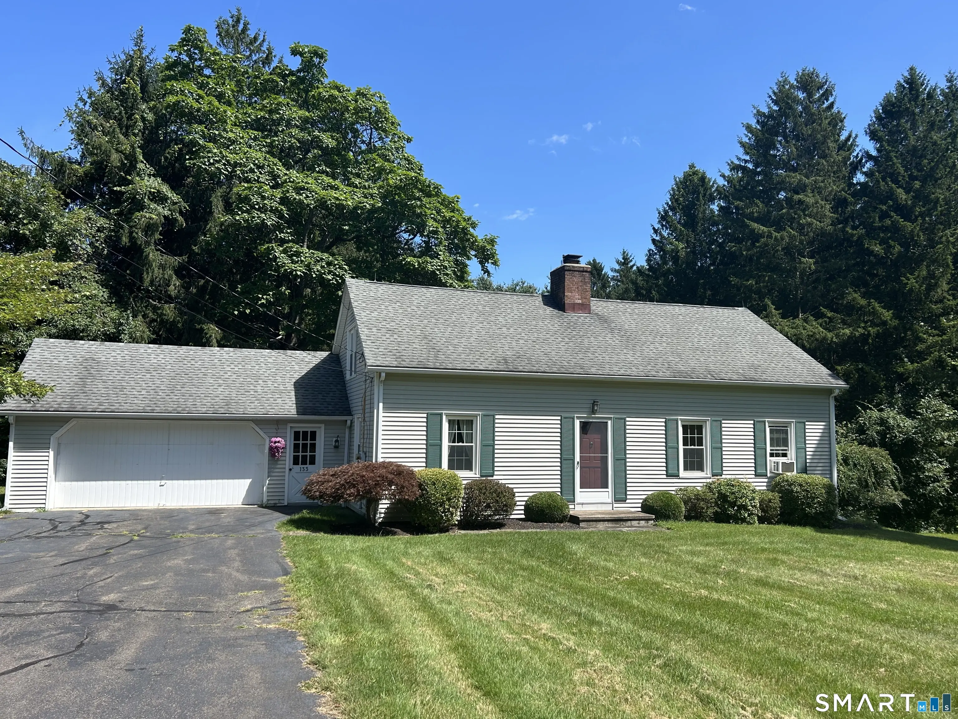 133 Nonnewaug Road, Bethlehem