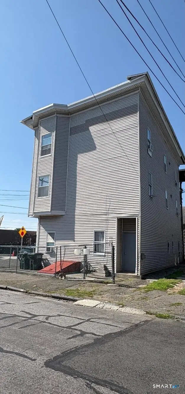 679 Norman Street, Bridgeport