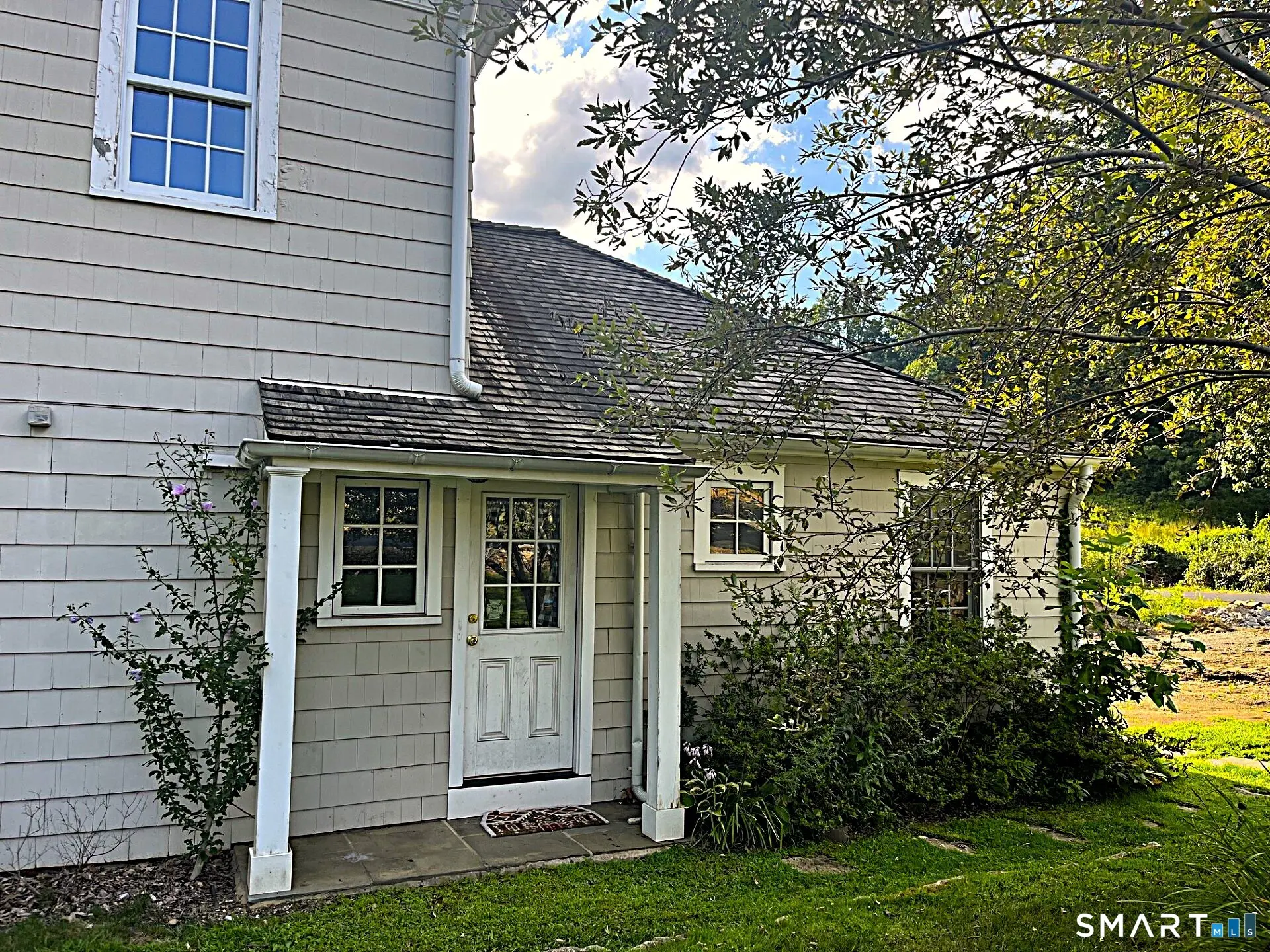 94 Honey Hill Road, Wilton