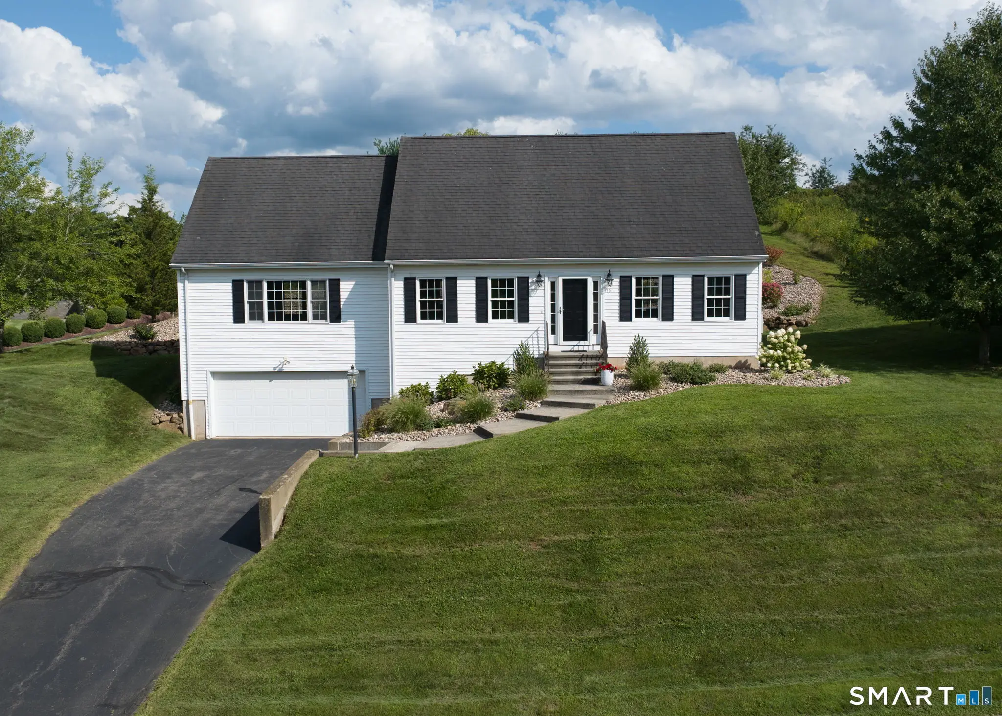 15 Horse Run Hill Road, Cromwell