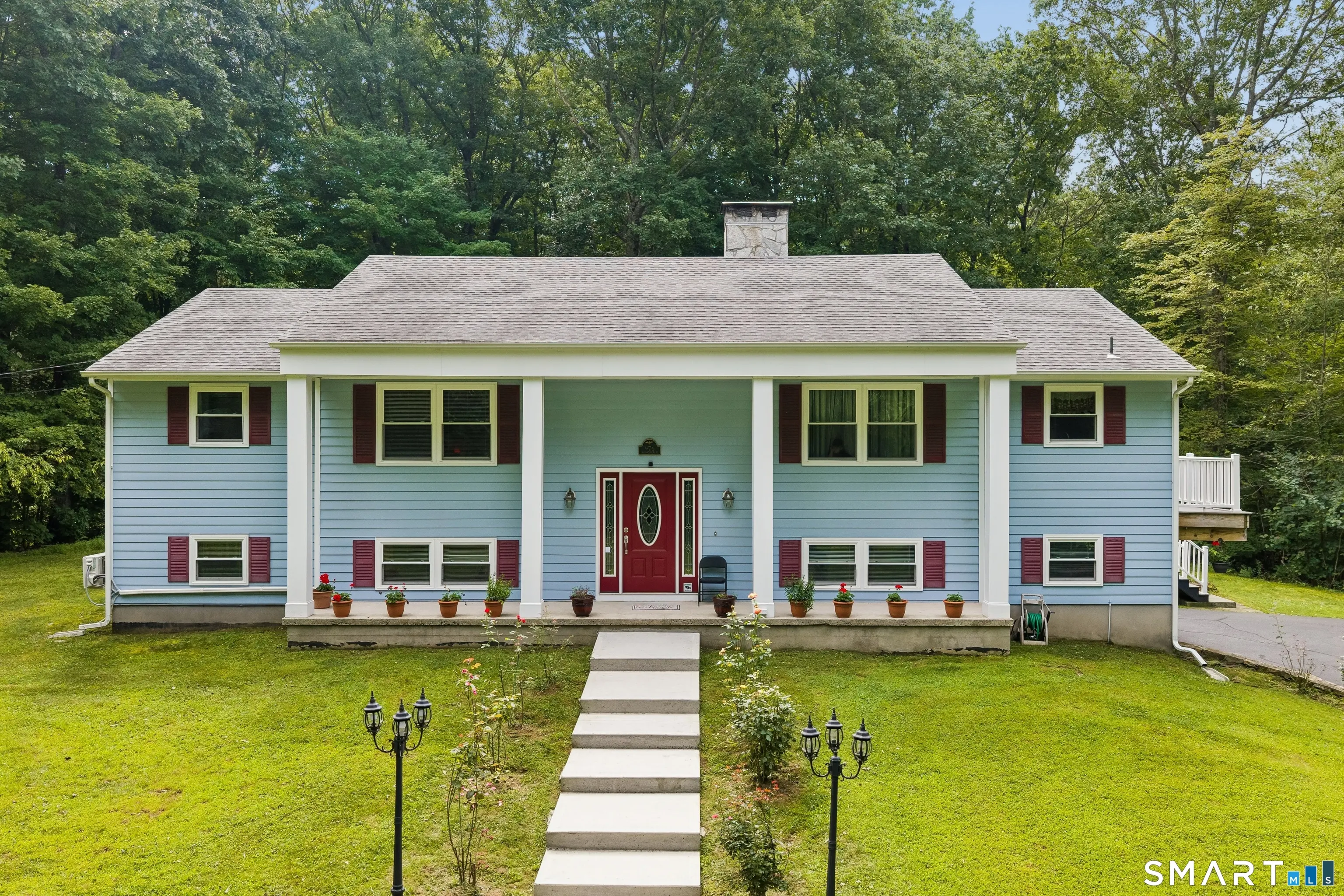 976 Old Waterbury Road, Southbury