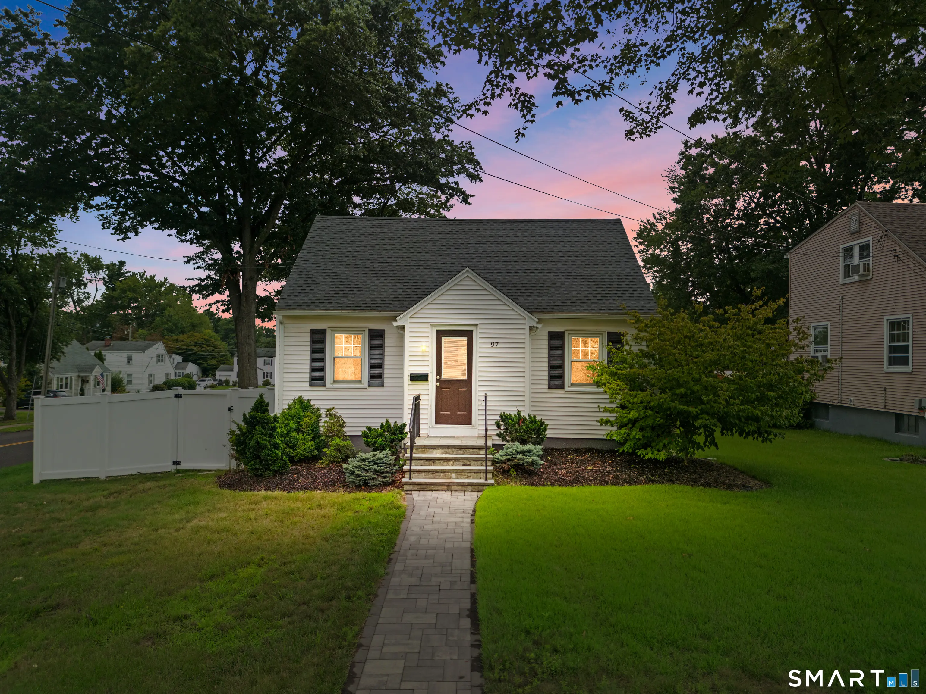 97 Stoddard Avenue, Newington