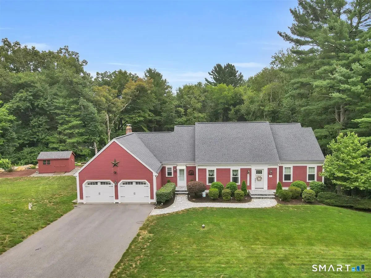 37 Woodfields Drive, Tolland