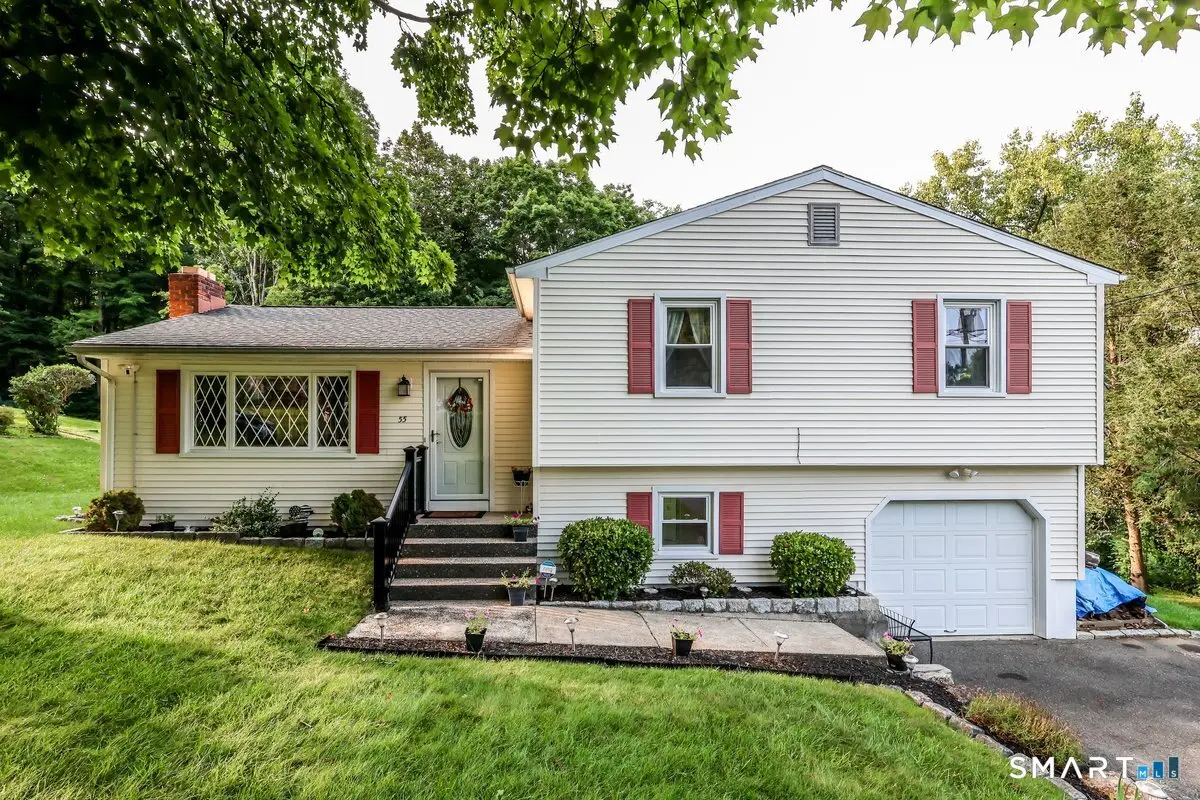 55 Taylor Terrace, New Milford