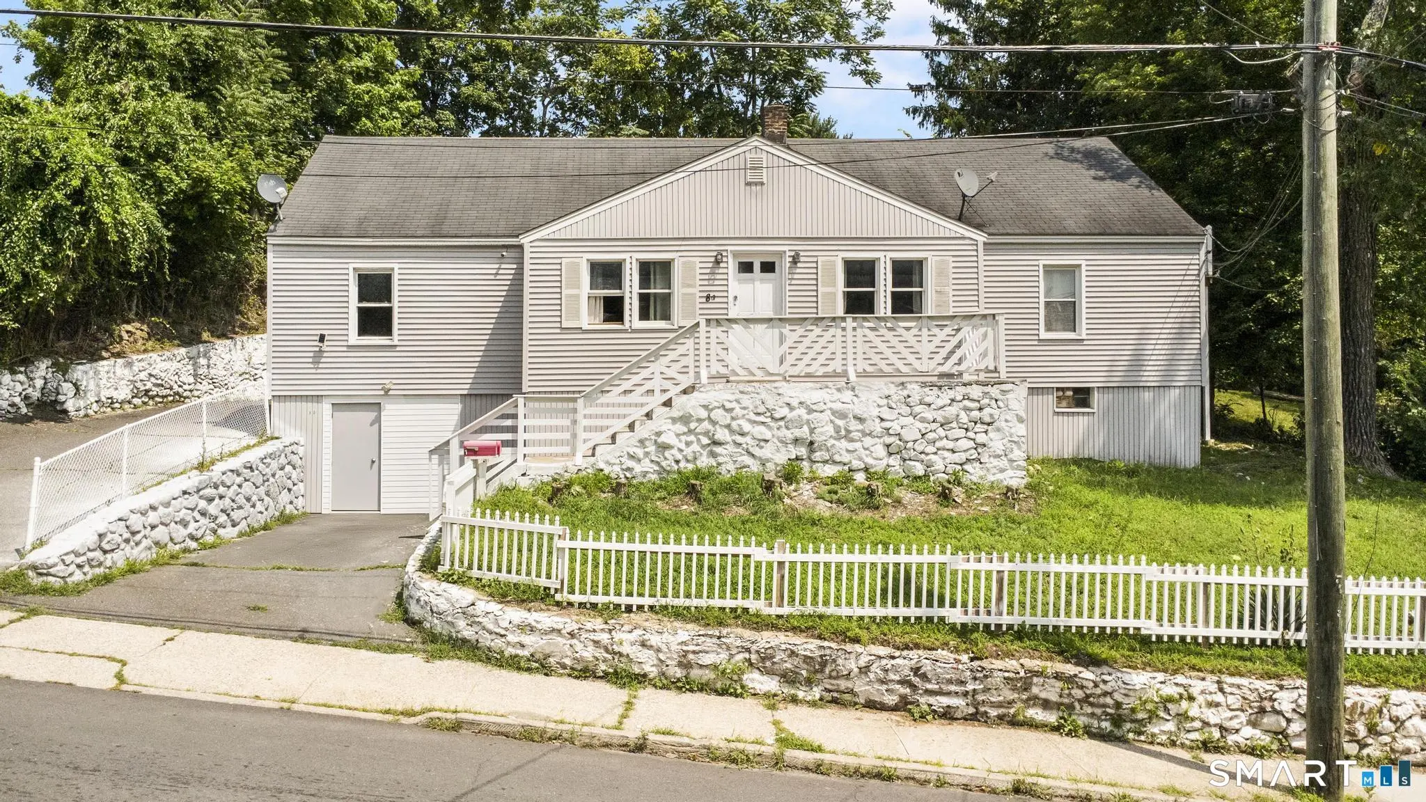 80 Niagara Street, Waterbury