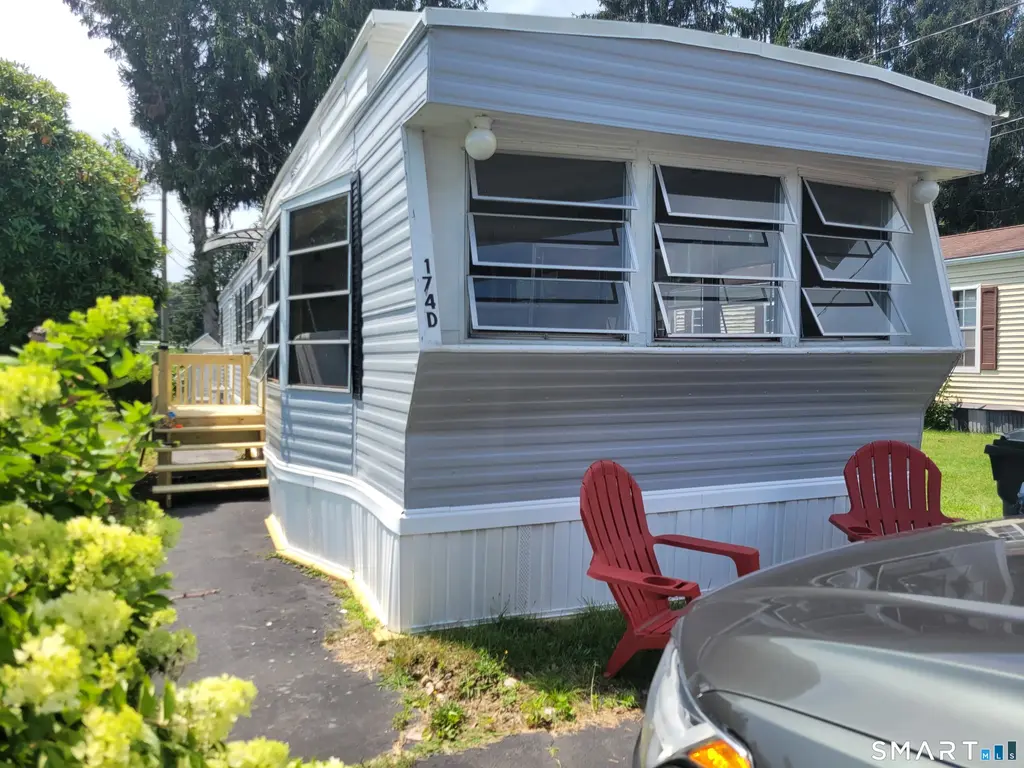 174 D Street, Groton