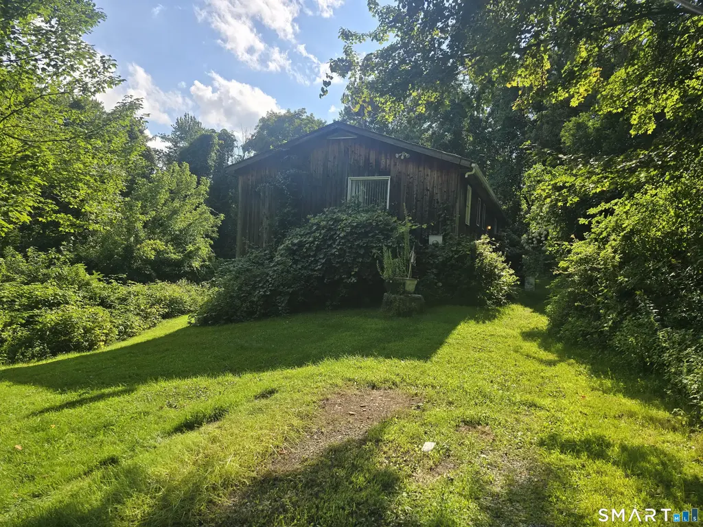 16 Strawberry Lane, Warren