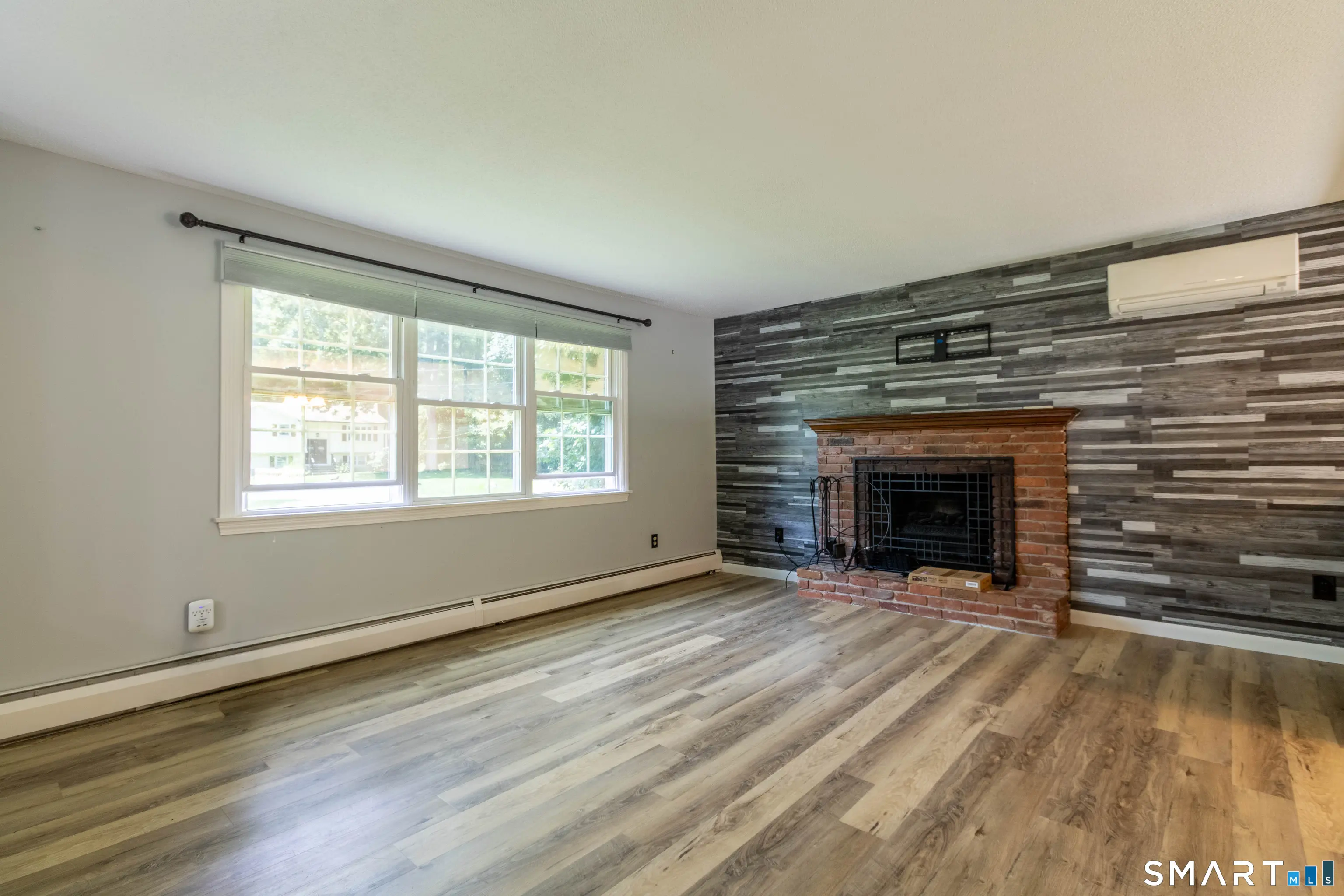 18 Crestwood Drive, East Hampton