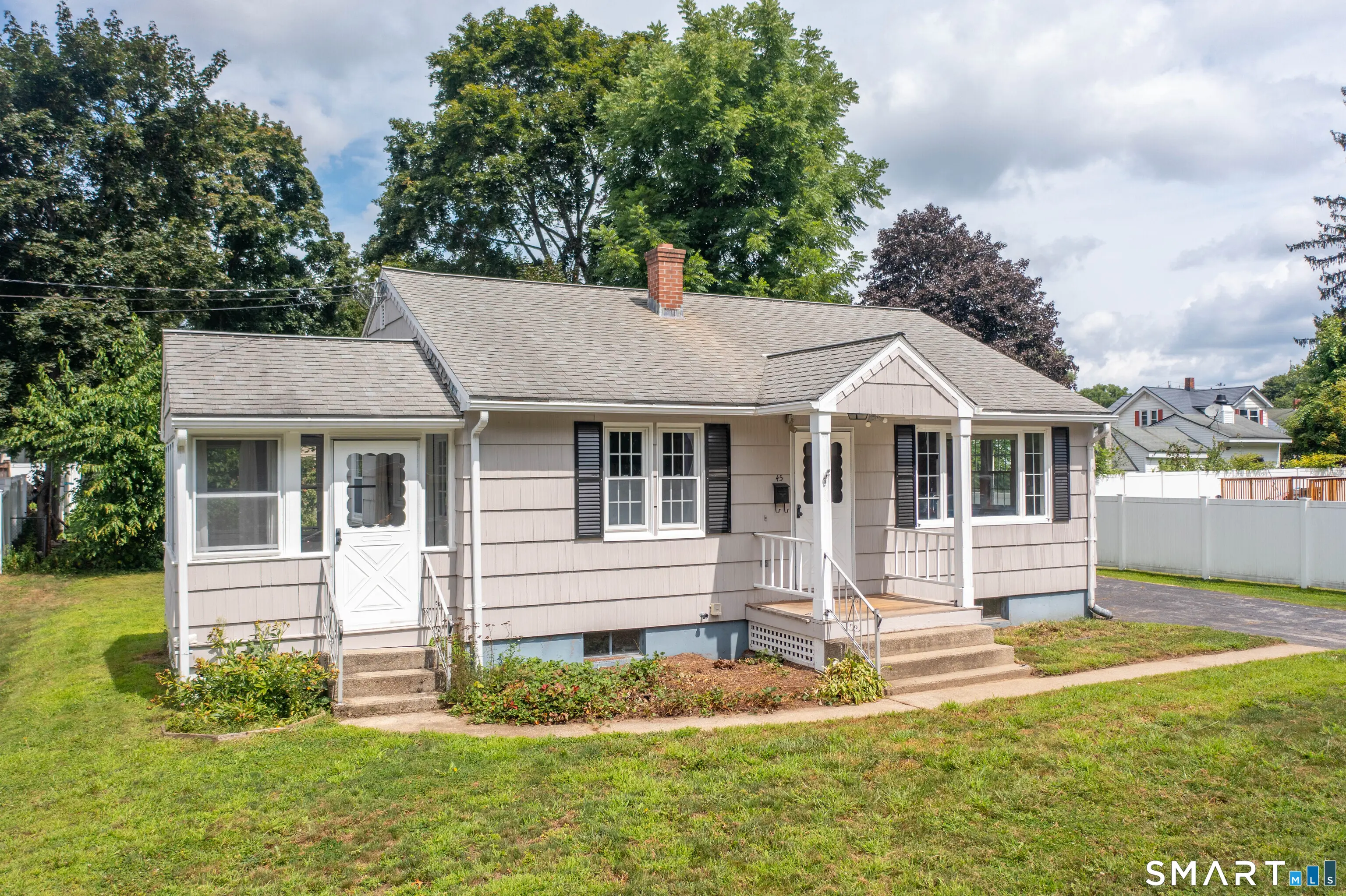 45 South Prospect Street, Putnam