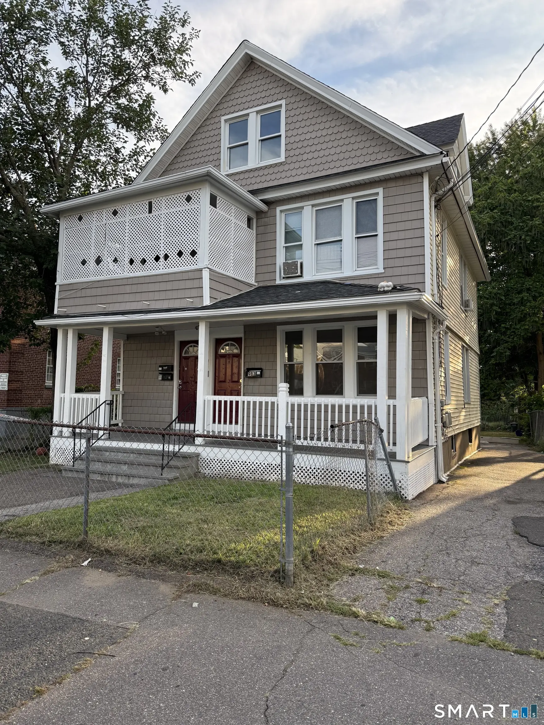981 William Street, Bridgeport