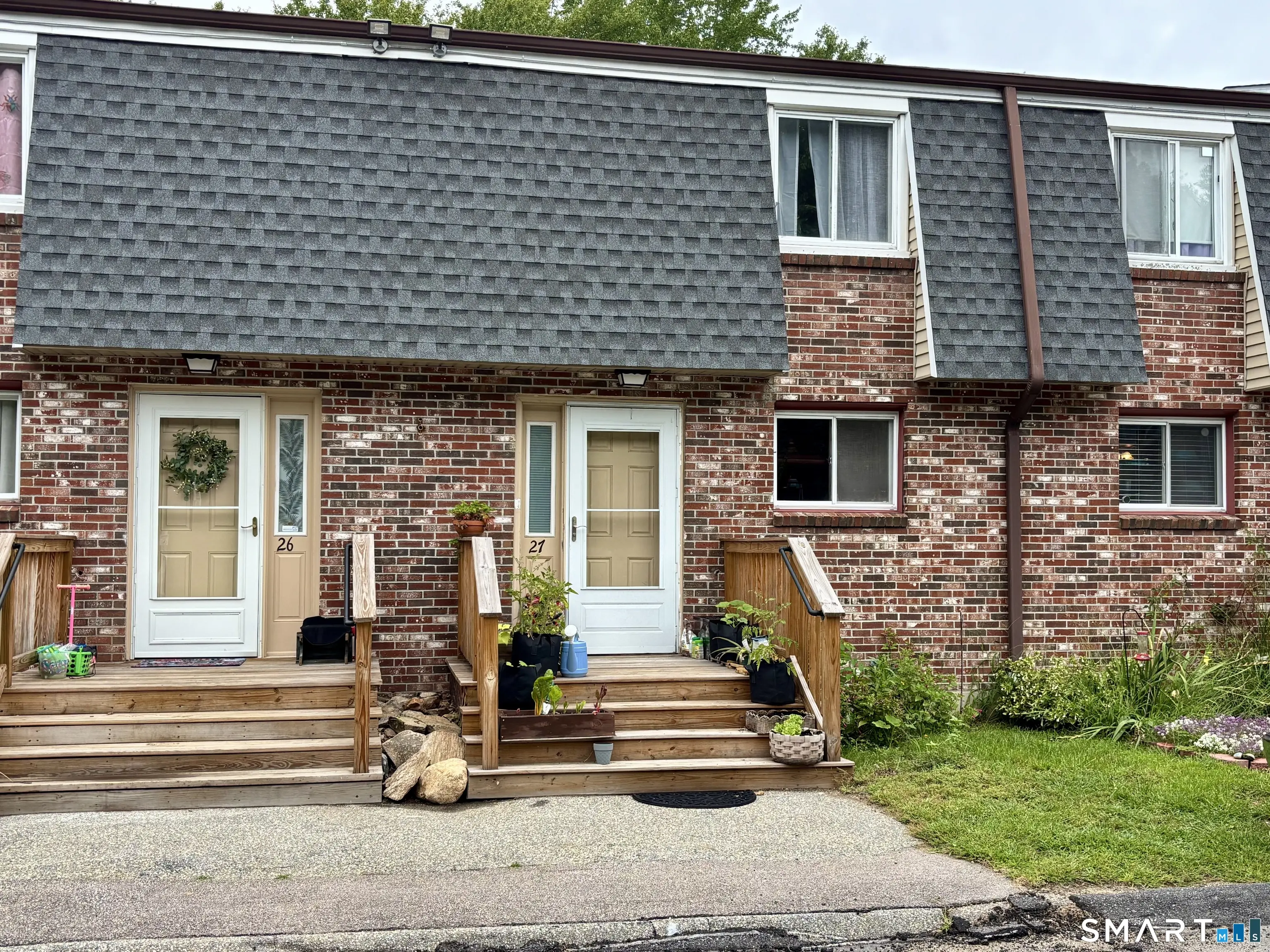231 Boston Post Road 27, East Lyme