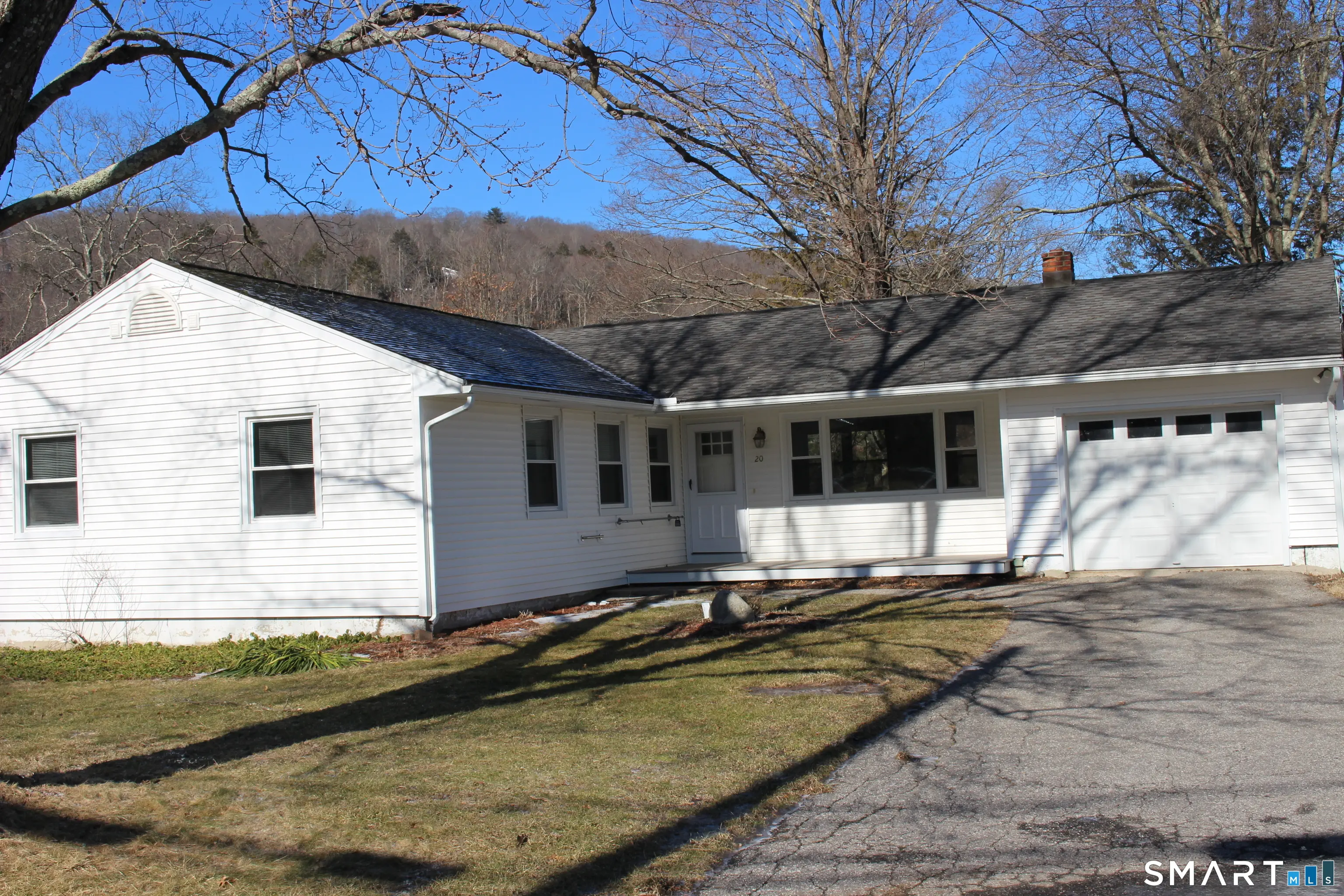 20 Sunny Valley Lane, New Milford