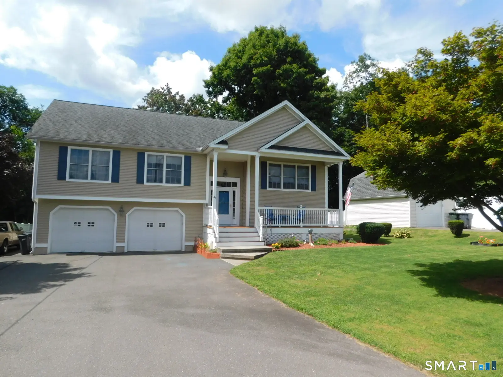 34 Connecticut Avenue, Southington