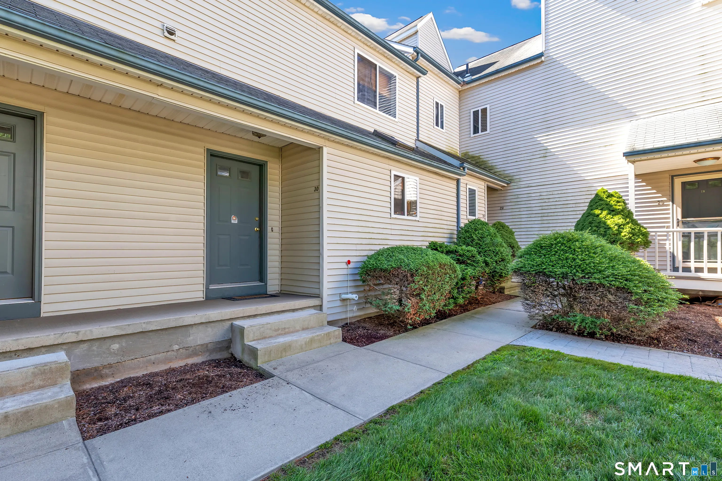 30 Ivy Grove Court 30, Shelton