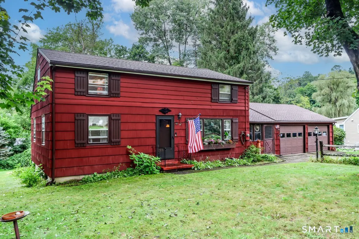 10 Clearview Drive, New Milford