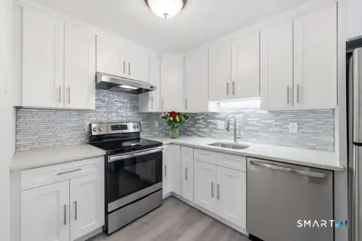 7 Sharon Lane 7, Wethersfield