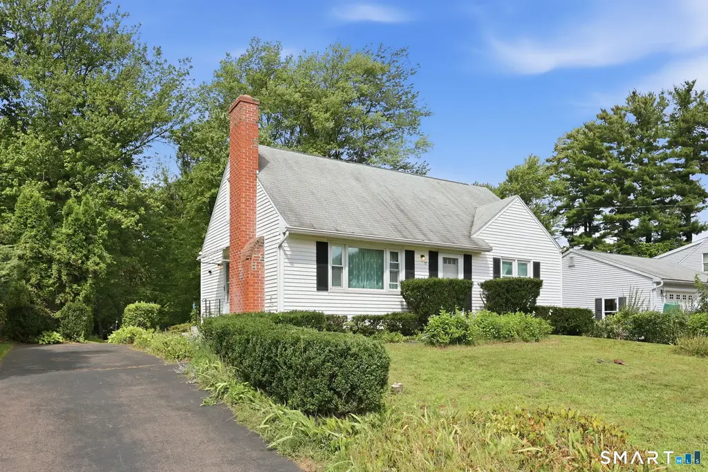 72 Steele Road, Enfield