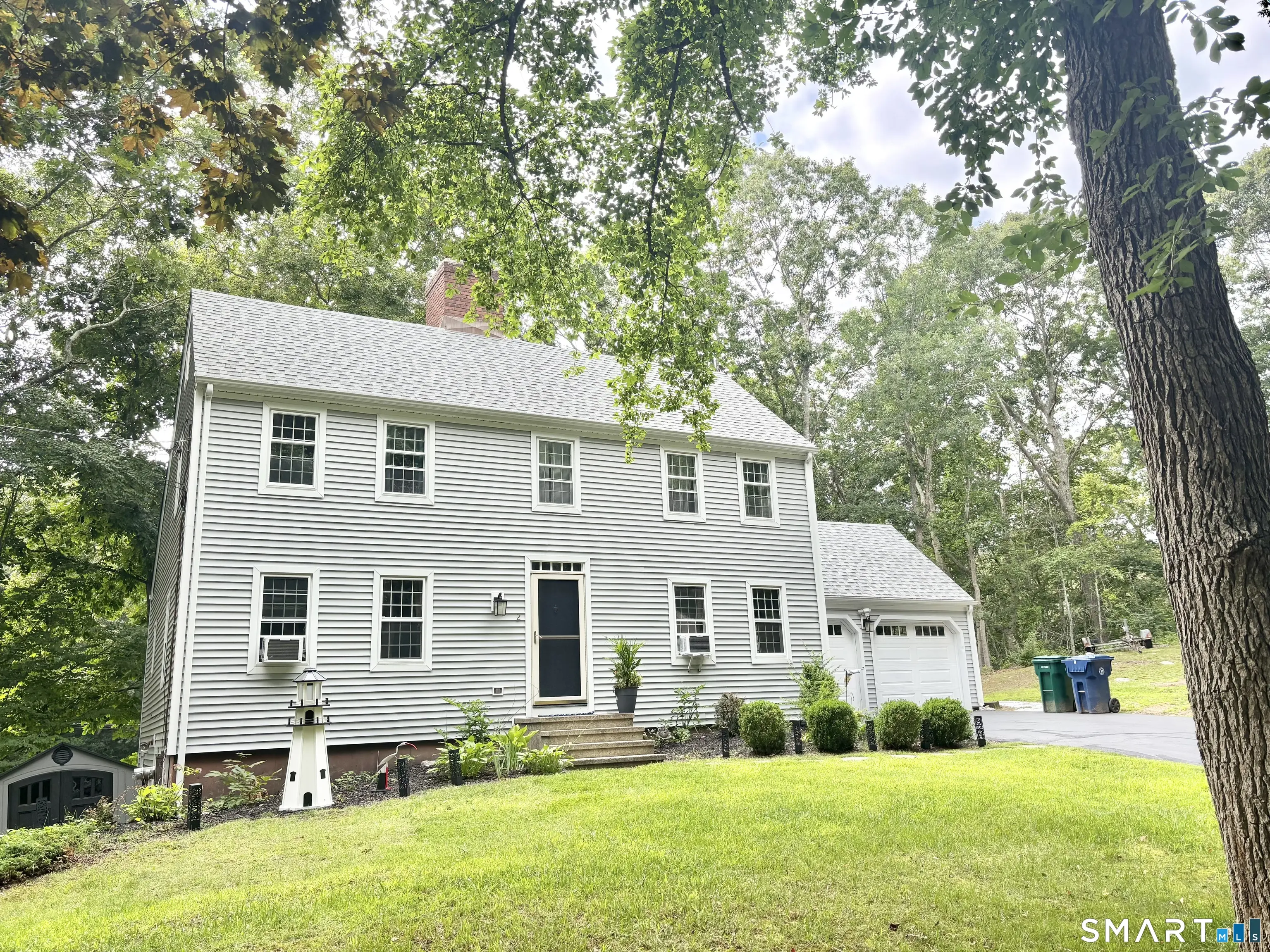 2 Oakridge Drive, Old Lyme