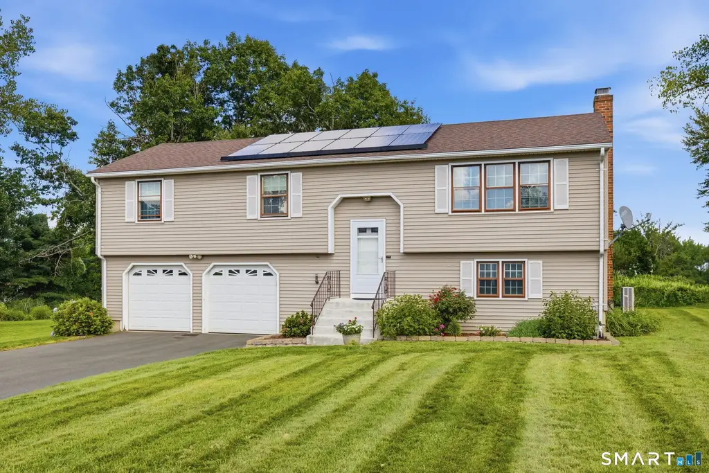 87 Abbey Lane, Windsor