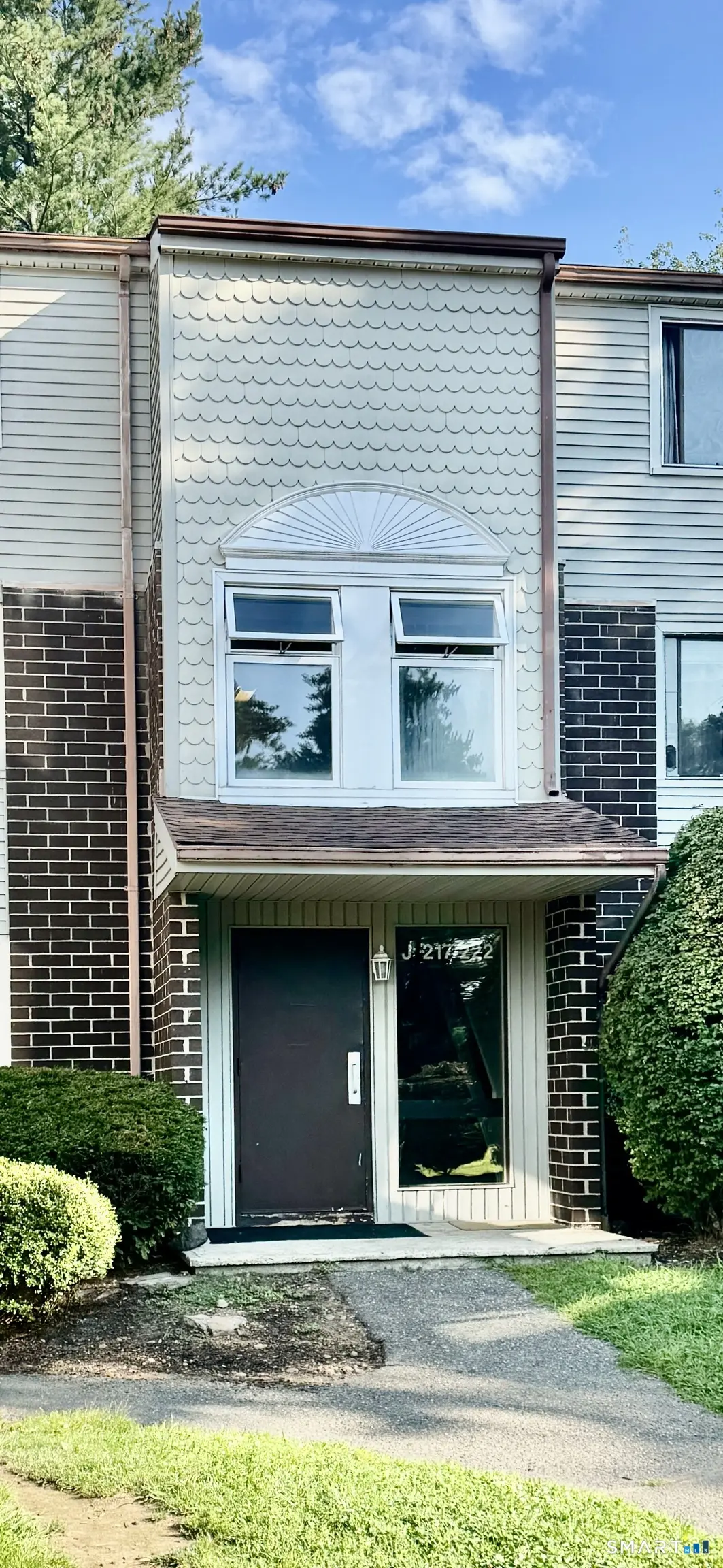7 Padanaram Road J221, Danbury