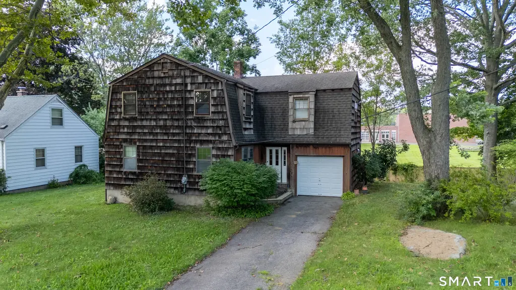 250 Pilgrim Road, Bridgeport