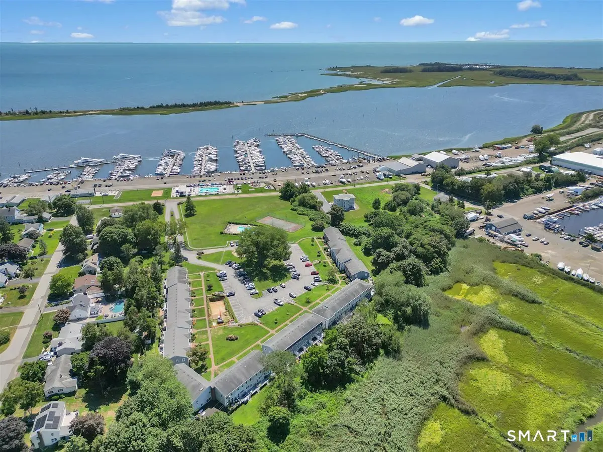 25 Riverside Drive E8, Clinton