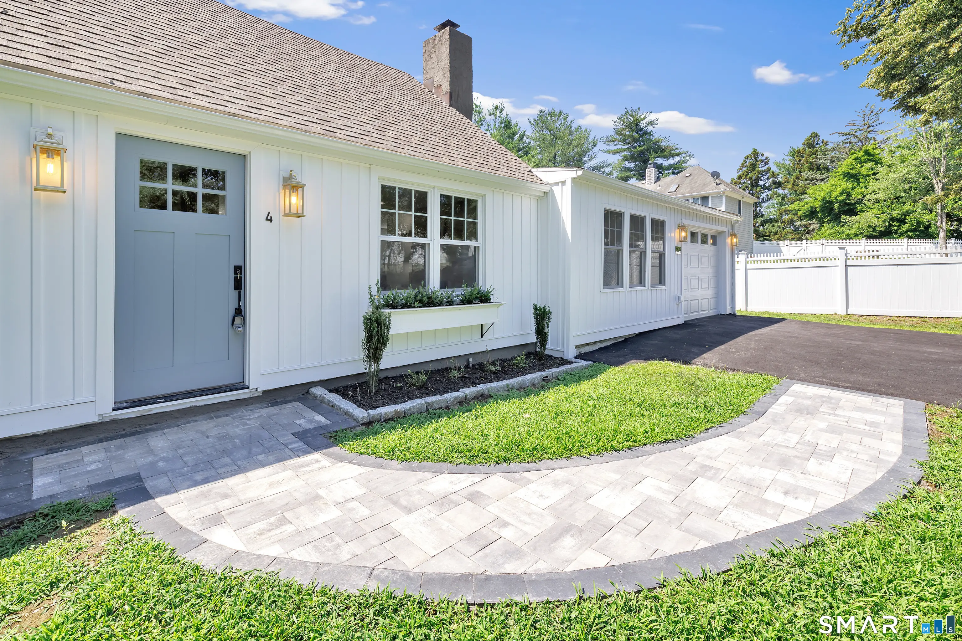 4 Heather Hill, Westport