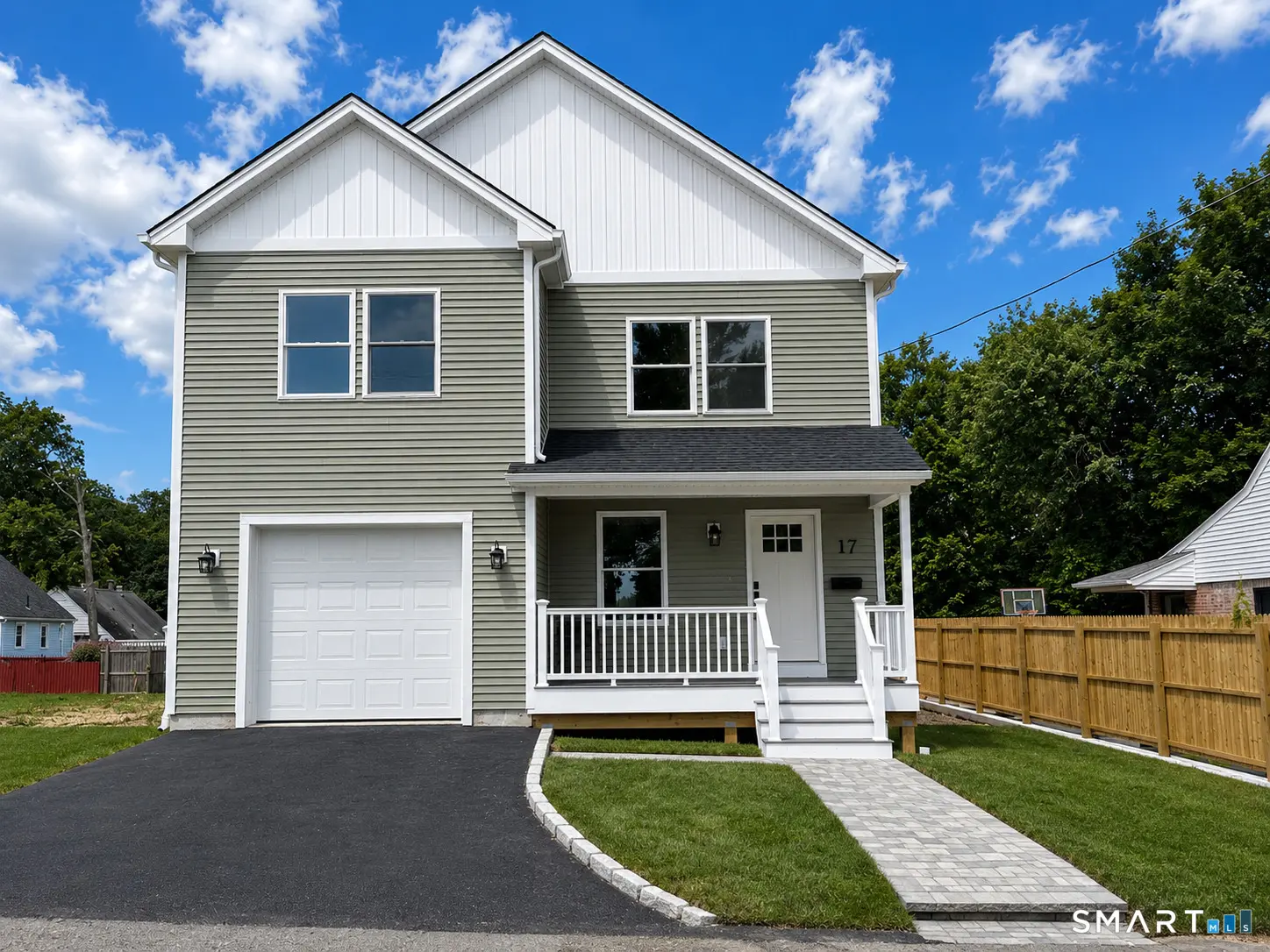 17 Dracut Avenue, Waterbury