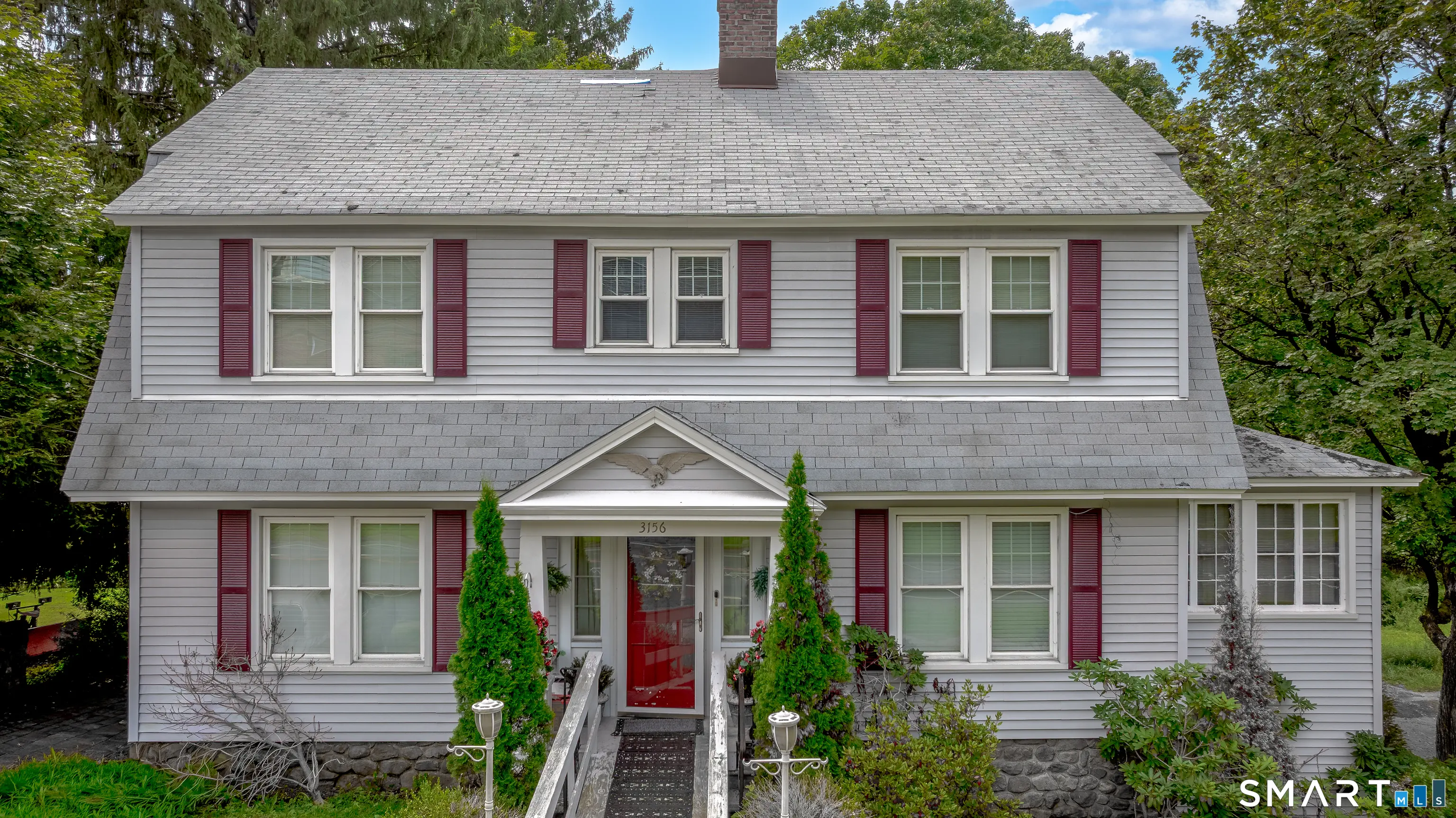 3156 East Main Street, Waterbury