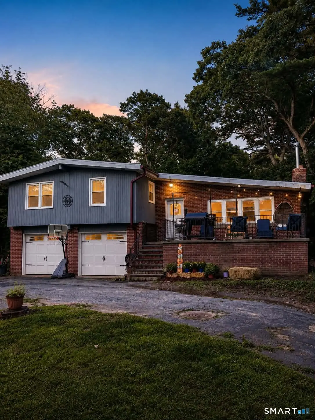 686 Squaw Rock Road, Plainfield