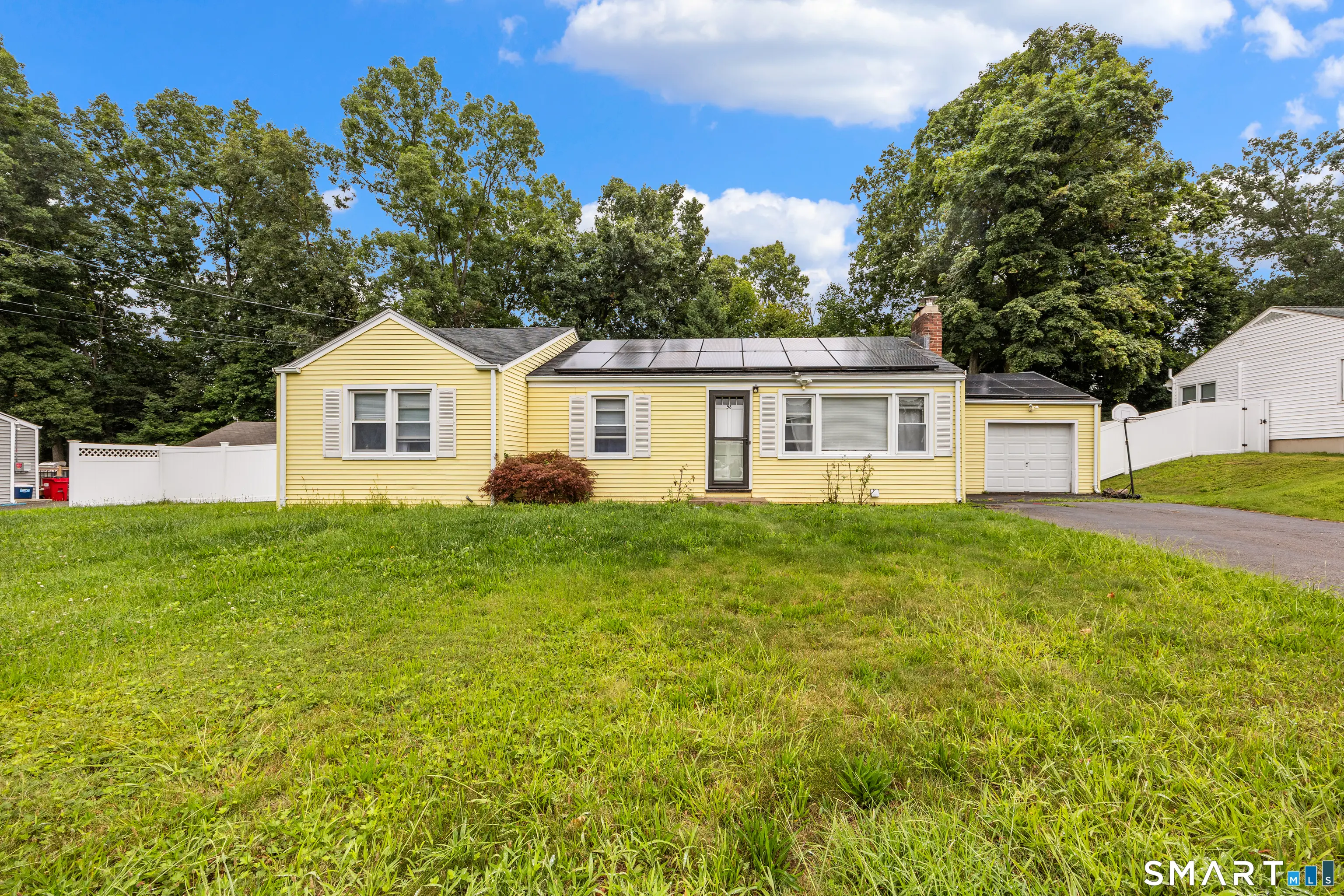 58 Robin Hill Road, Meriden