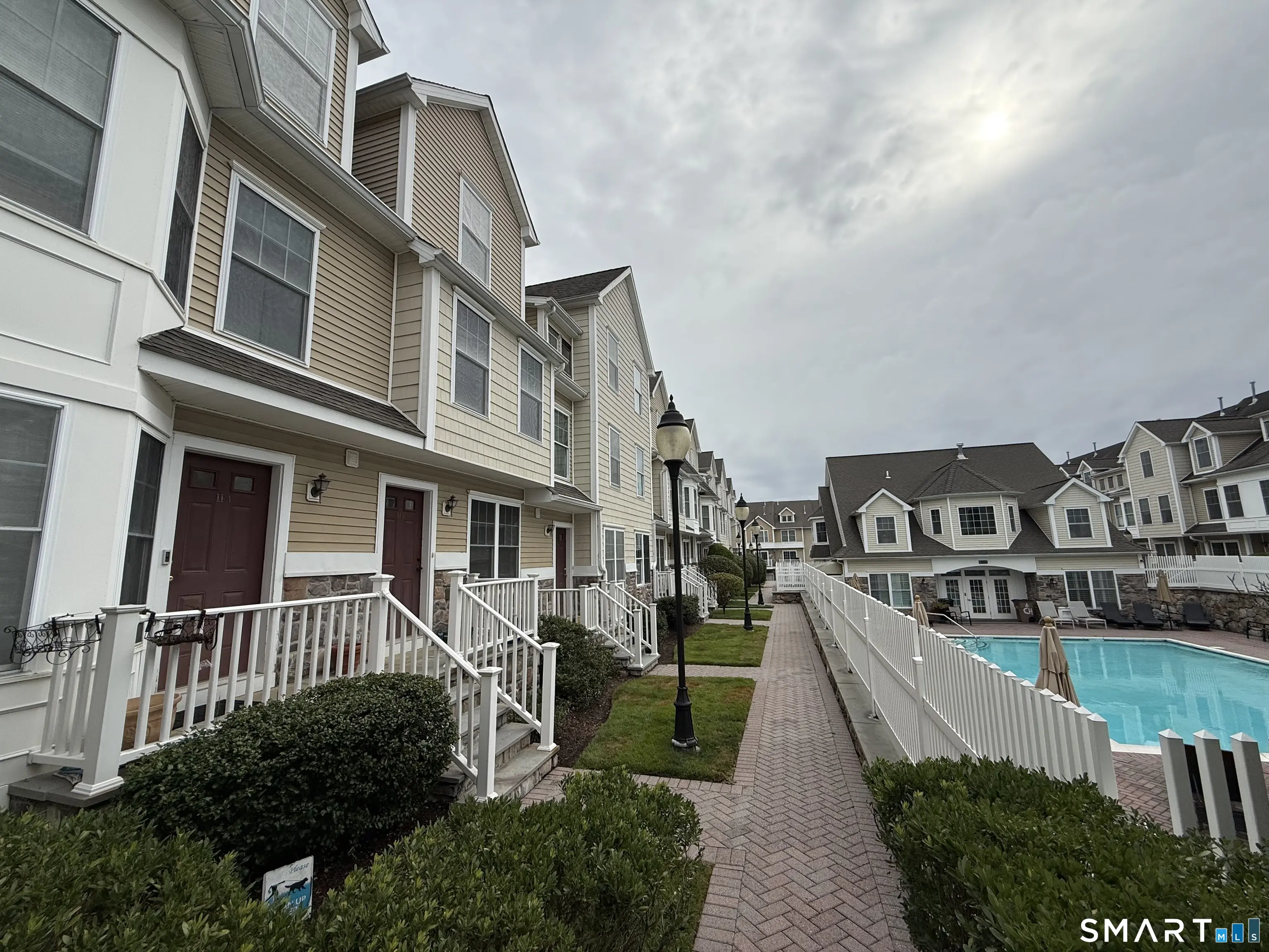 85 Camp Avenue 11b, Stamford