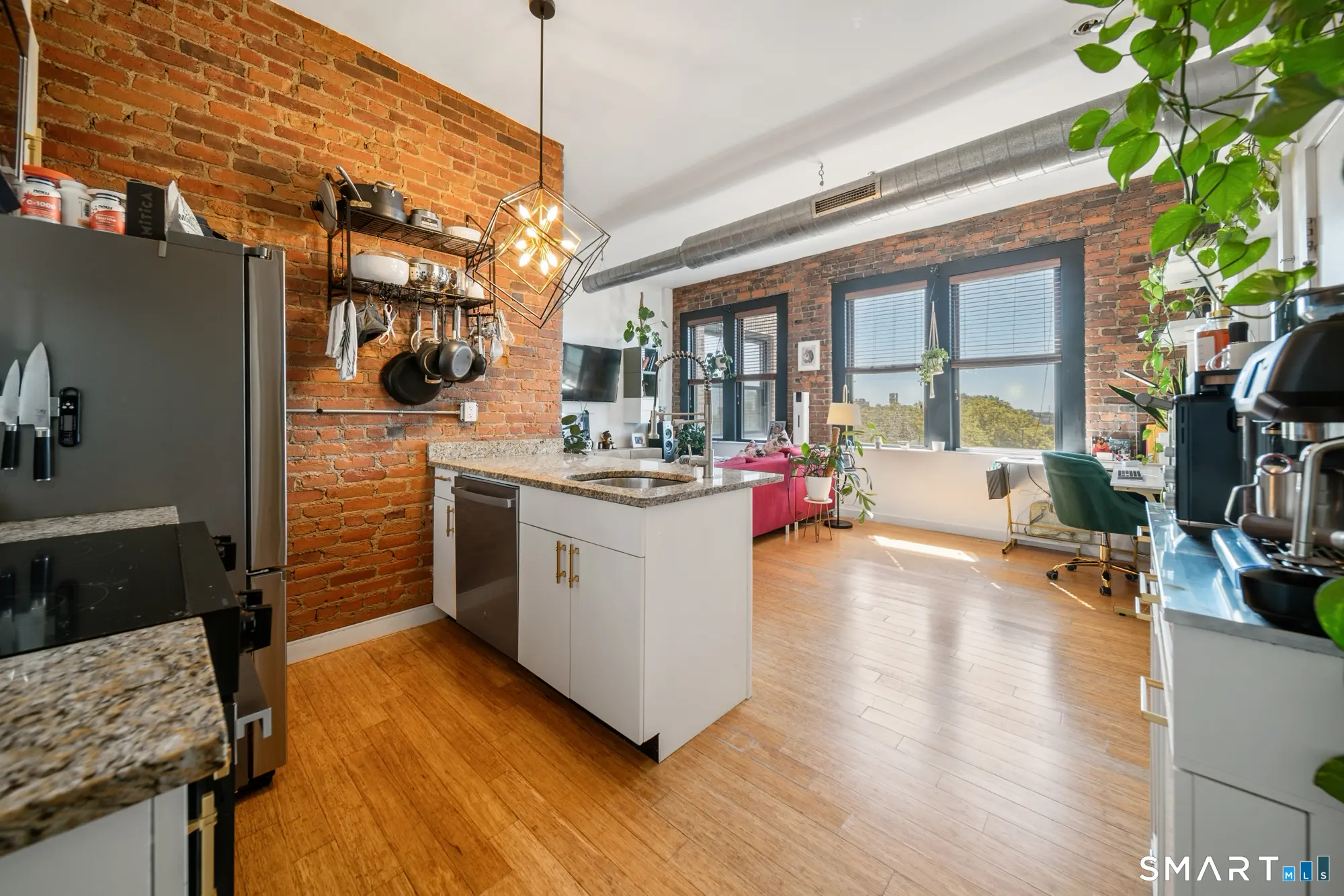 881 Lafayette Boulevard 4i, Bridgeport
