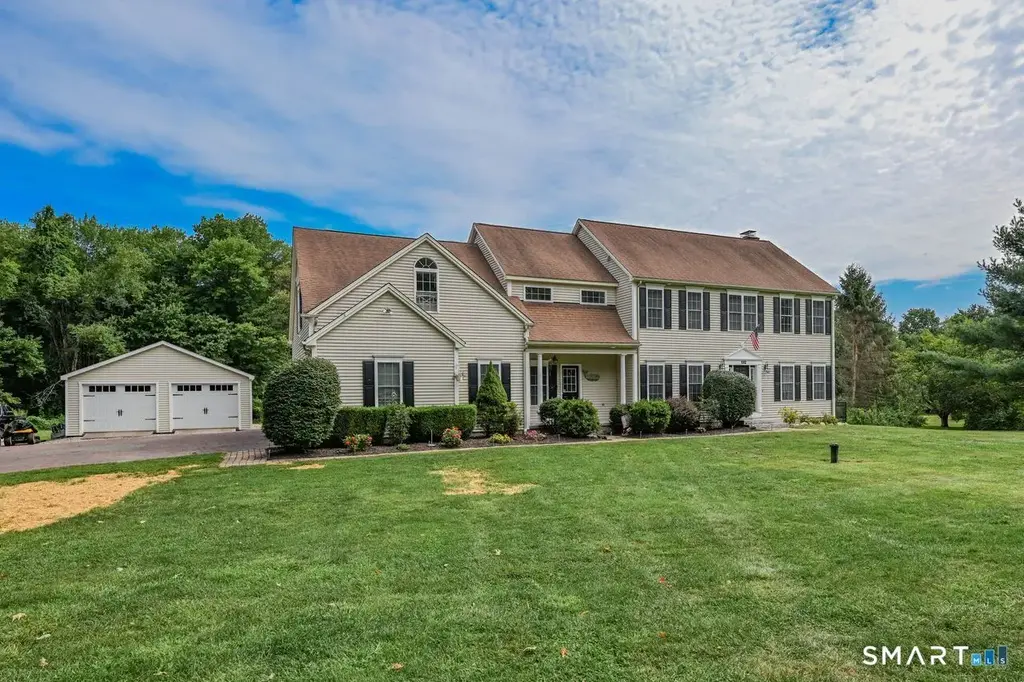 132 Good Hill Road, Woodbury
