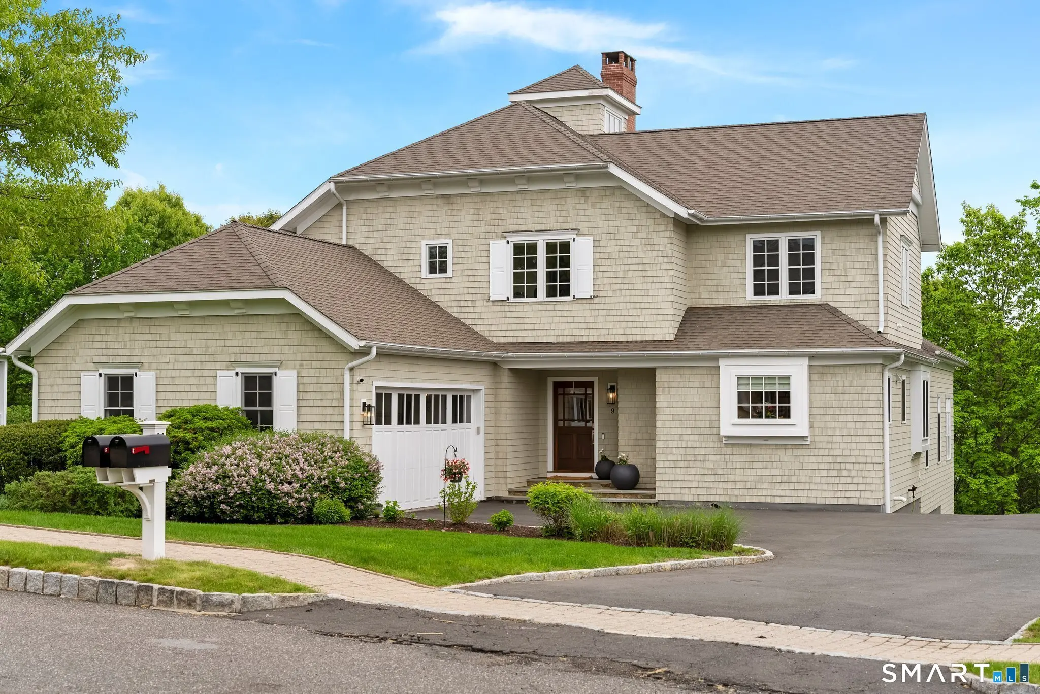 9 Damia Drive 9, Danbury