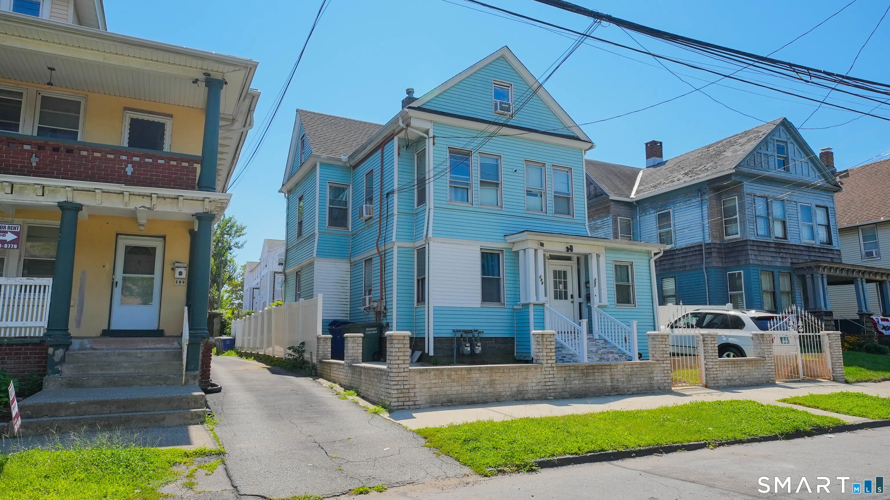 297 Laurel Avenue, Bridgeport