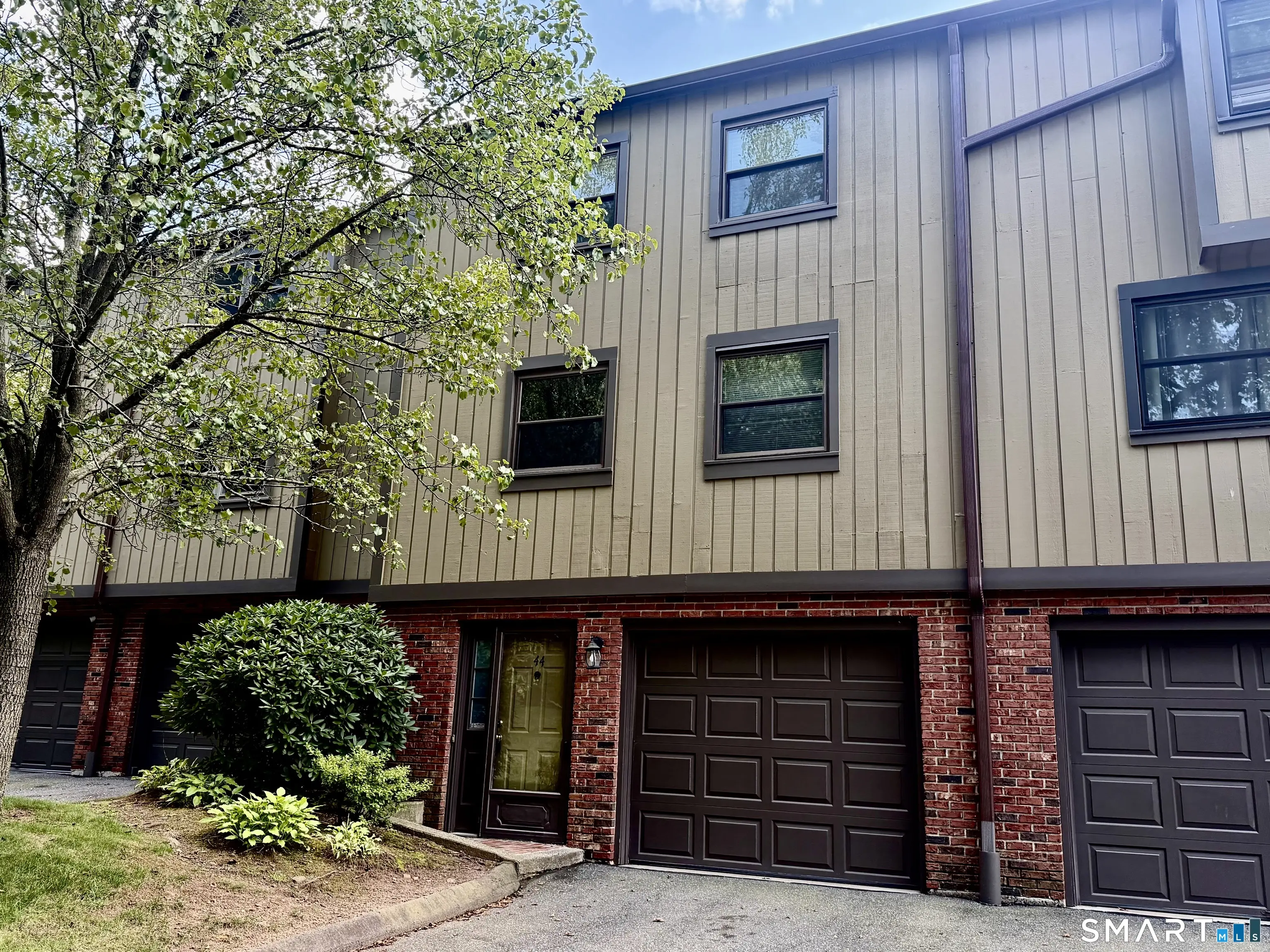 44 Mattabasset Drive 44, Meriden