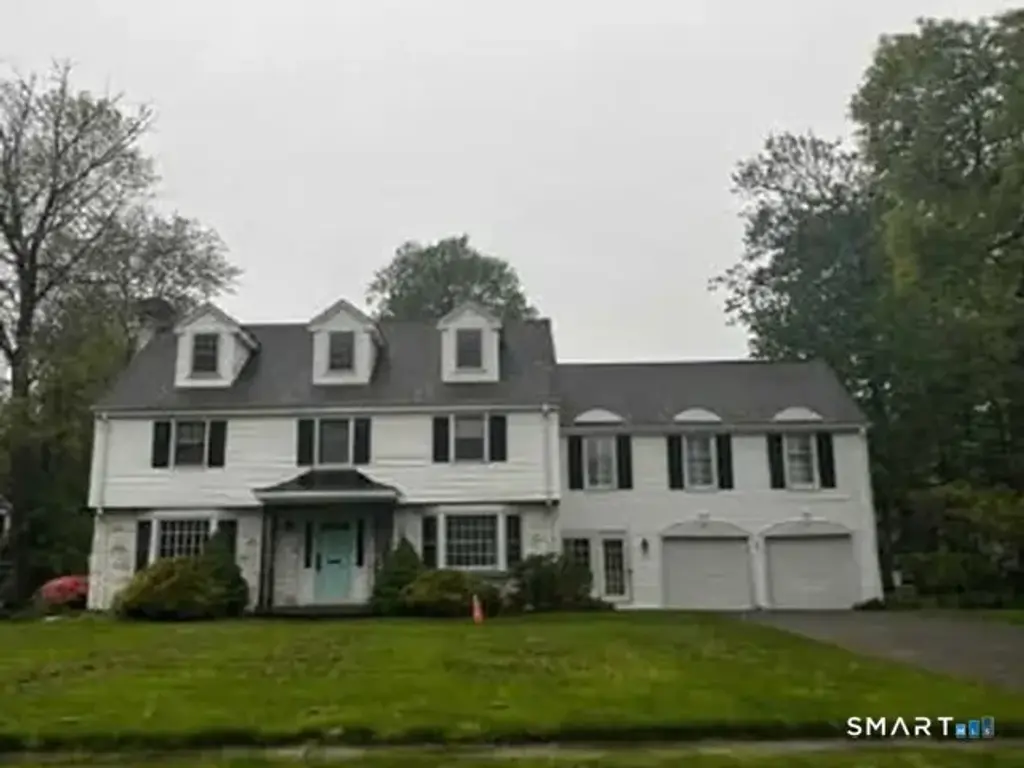 49 Pilgrim Road, West Hartford