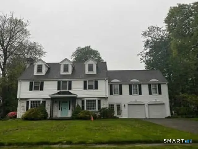 49 Pilgrim Road, West Hartford