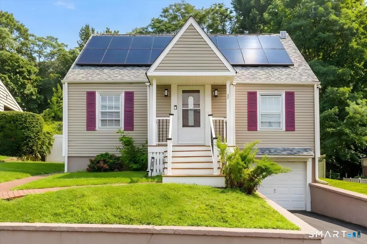 264 Sunrise Terrace, Bridgeport