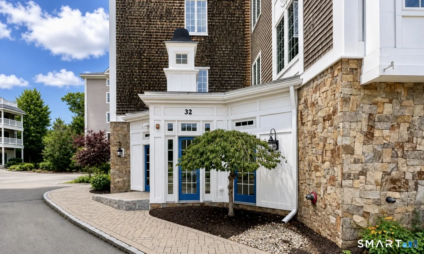 32 Shipyard Lane A, Milford