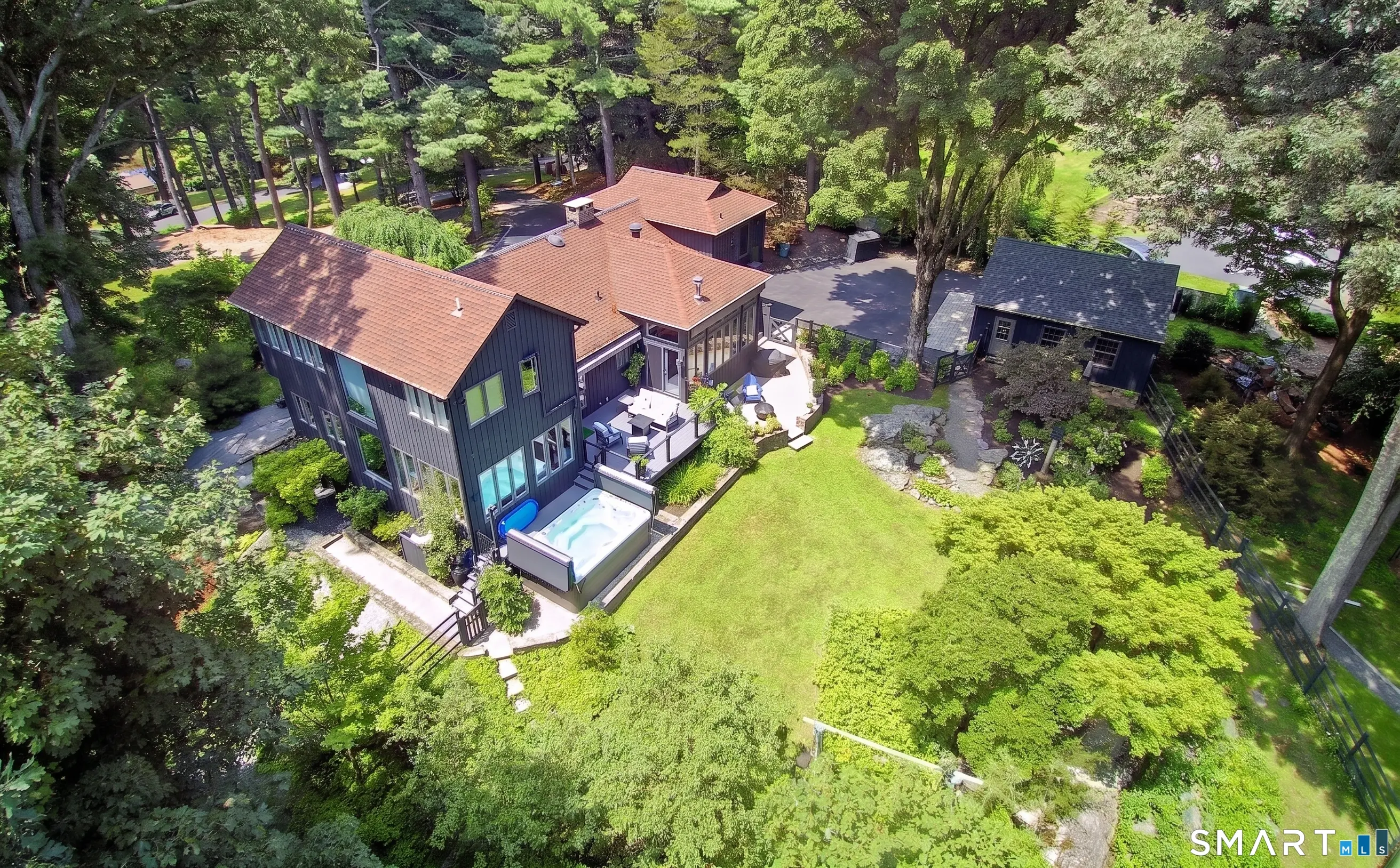 104 Stonecrest Road, Ridgefield