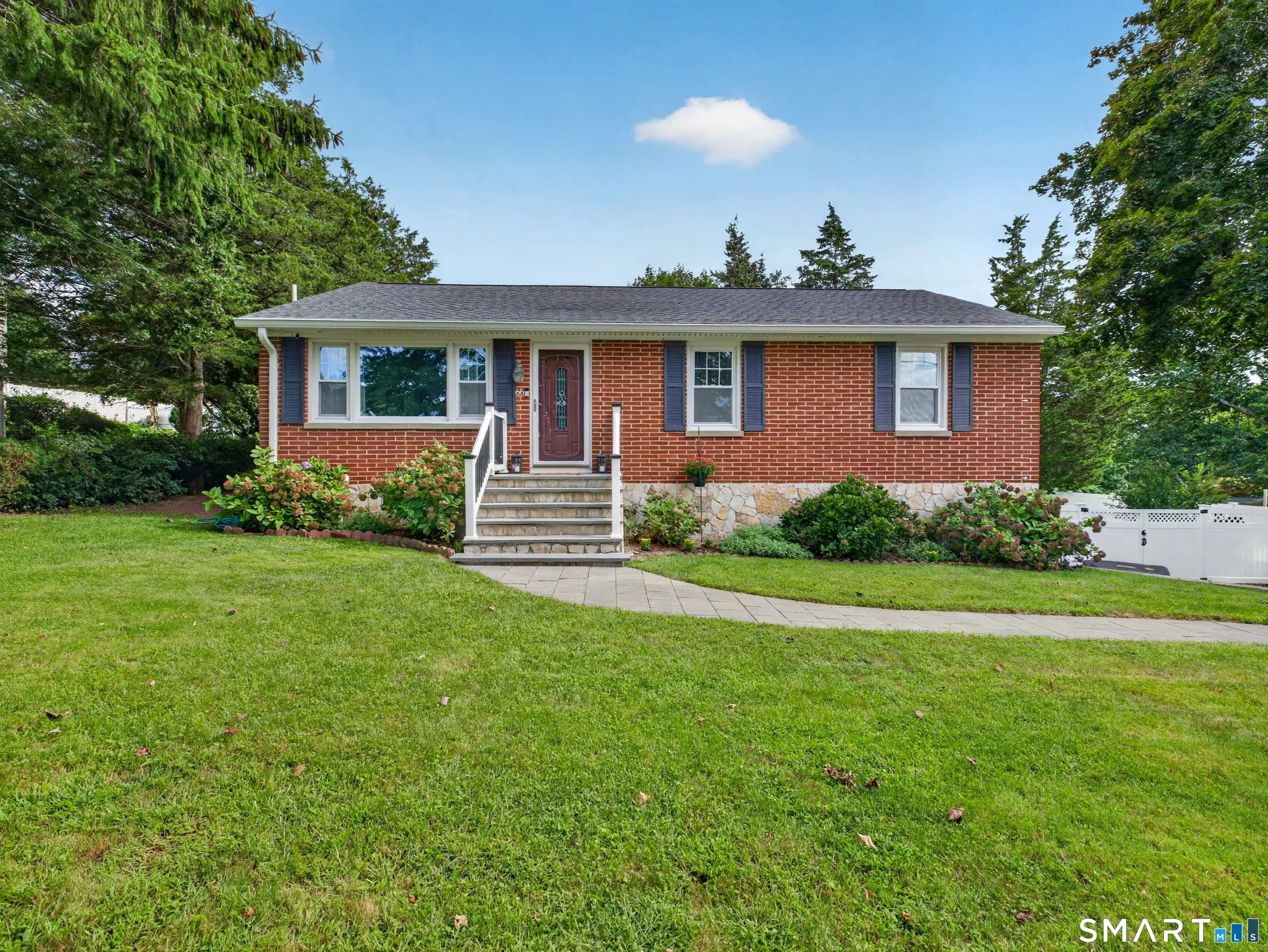 66 Newport Avenue, Shelton