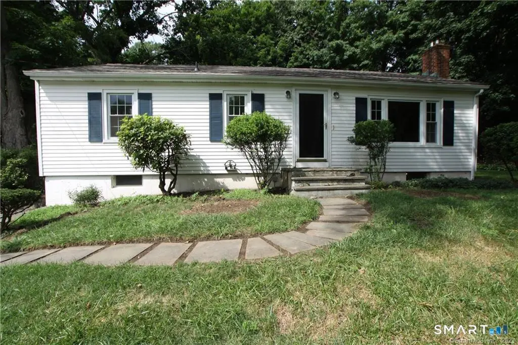 6 Cherry Lane, Brookfield