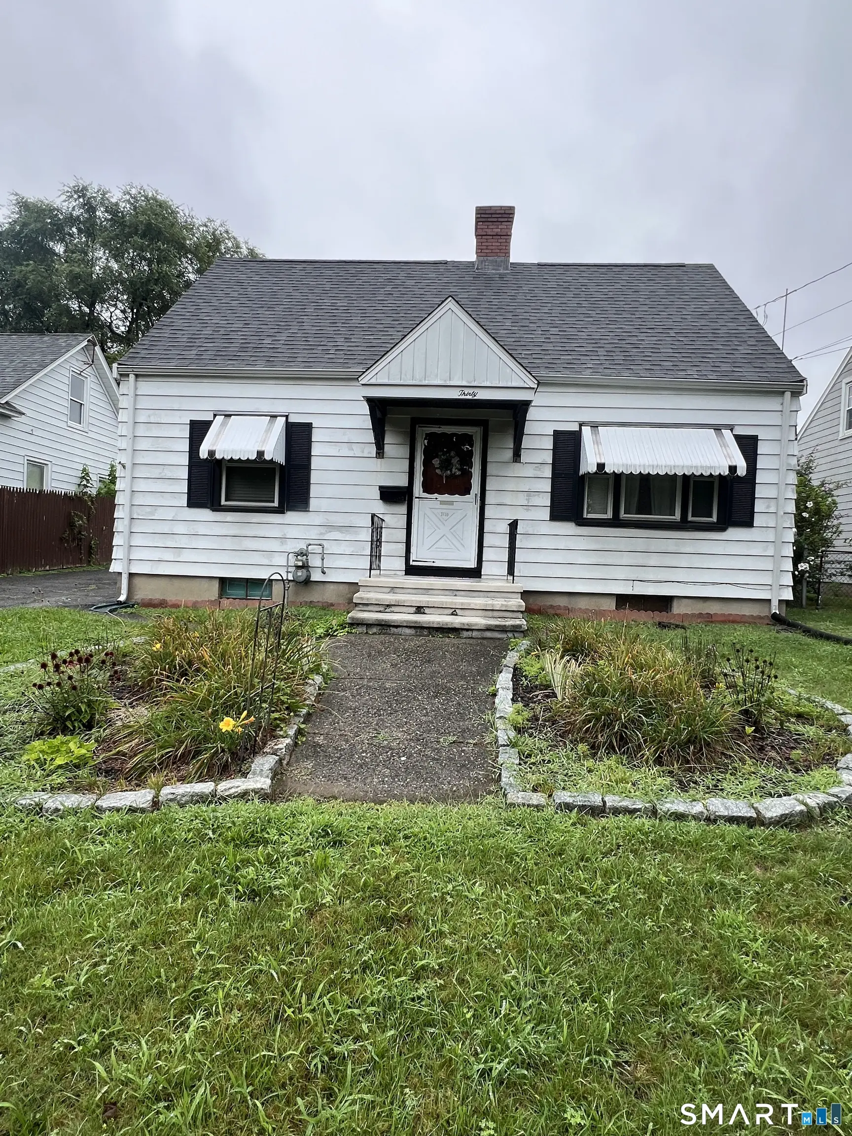 2430 Broadbridge Avenue, Stratford