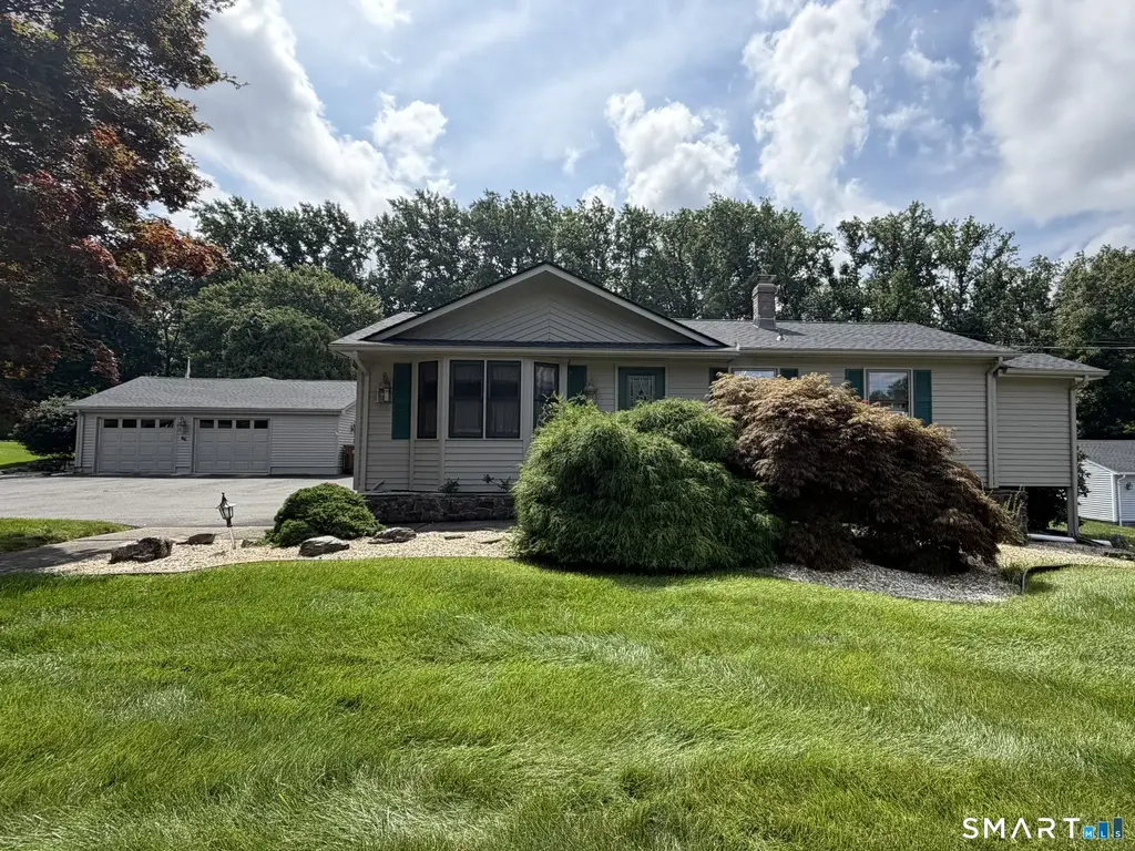 66 Tuckahoe Drive, Shelton