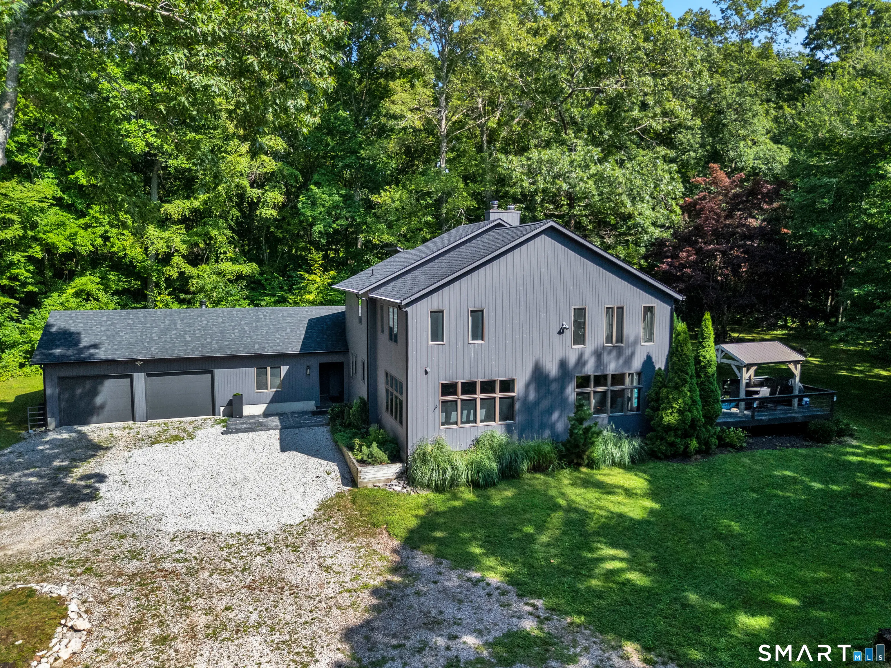23 Carriage Drive, Stonington