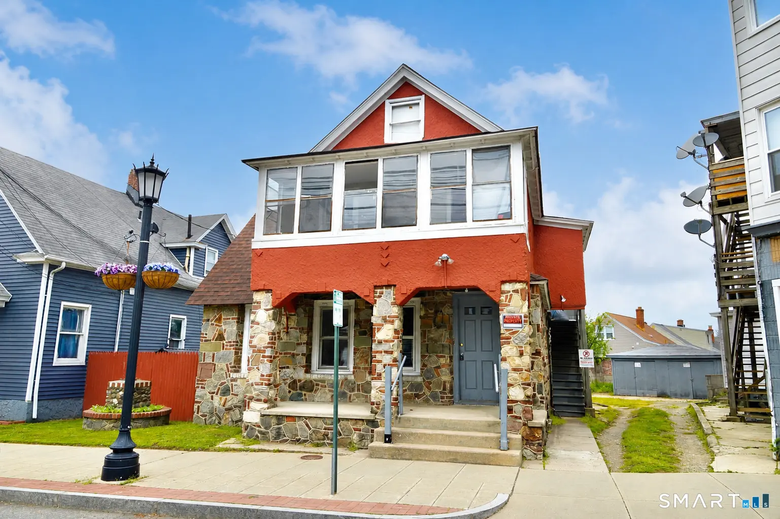2310 Barnum Avenue, Stratford