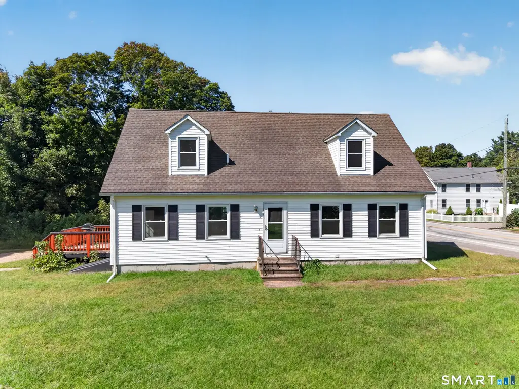126 Clarks Falls, North Stonington