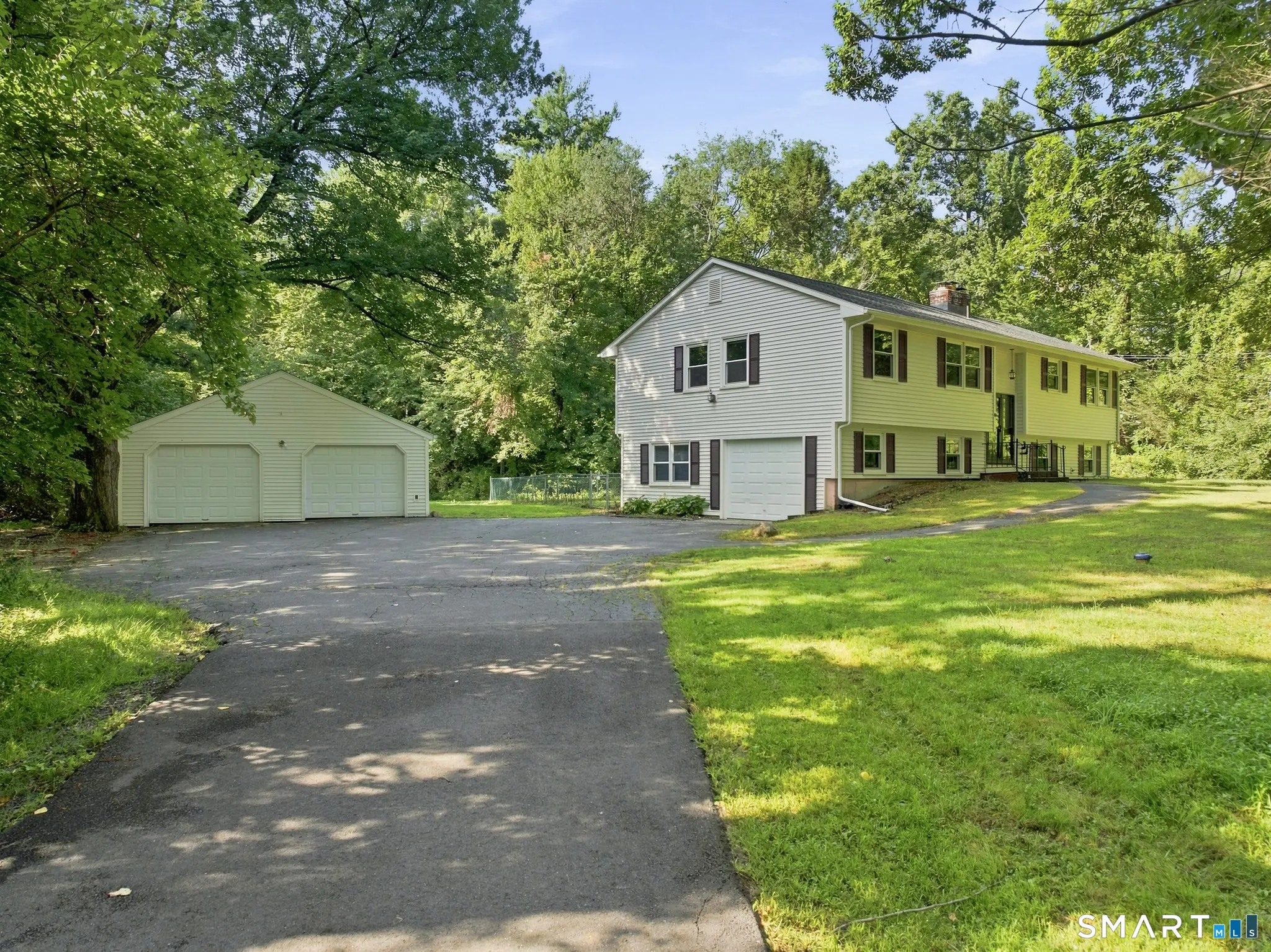 179 West Granby Road, Granby
